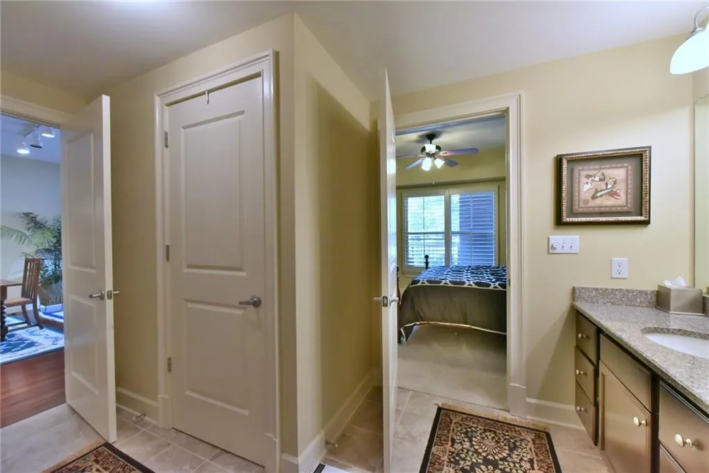 200 River Vista Drive Unit 204, Atlanta, Georgia 30339, ,Residential,Sold,200 River Vista Drive Unit 204,5888204