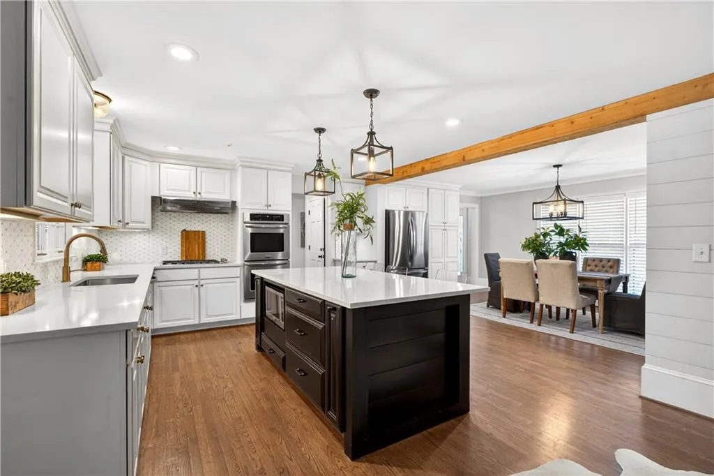 720 Amster Green Drive, Atlanta, Georgia 30350, 6 Bedrooms Bedrooms, ,5 BathroomsBathrooms,Residential,For Sale,720 Amster Green Drive,7709702