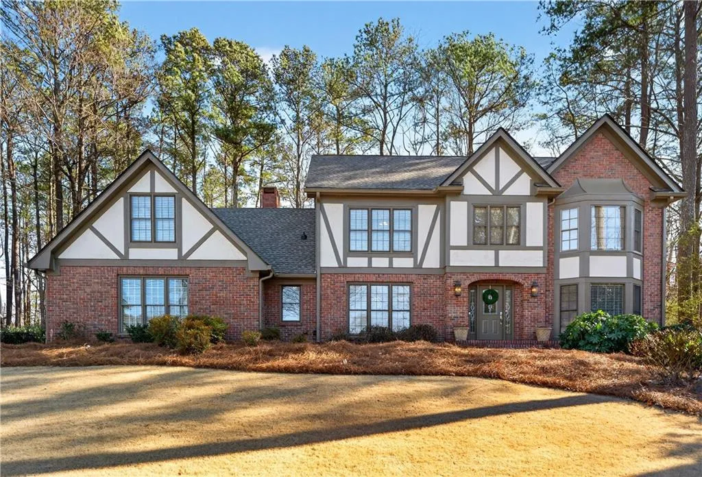 720 Amster Green Drive, Atlanta, Georgia 30350, 6 Bedrooms Bedrooms, ,5 BathroomsBathrooms,Residential,For Sale,720 Amster Green Drive,7709702