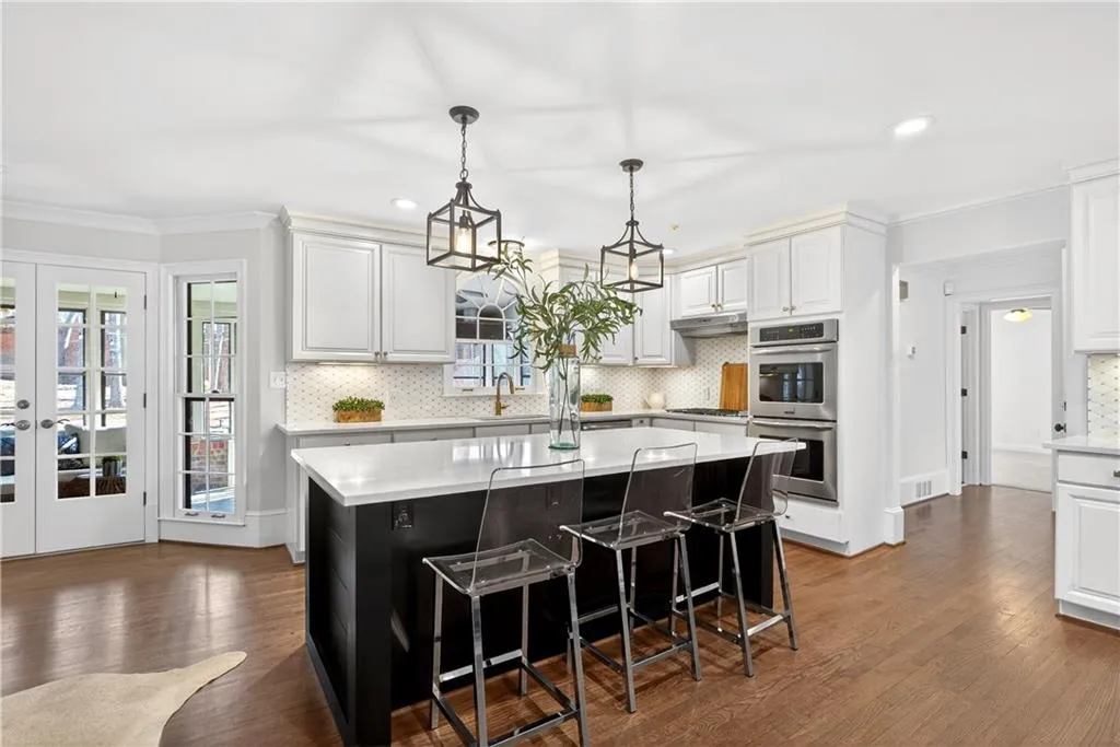 720 Amster Green Drive, Atlanta, Georgia 30350, 6 Bedrooms Bedrooms, ,5 BathroomsBathrooms,Residential,For Sale,720 Amster Green Drive,7709702