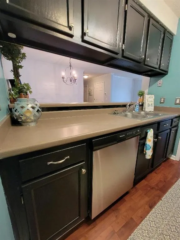407 Barrington Hills Drive, Sandy Springs, Georgia 30350, 2 Bedrooms Bedrooms, ,2 BathroomsBathrooms,Residential,Sold,407 Barrington Hills Drive,6848377