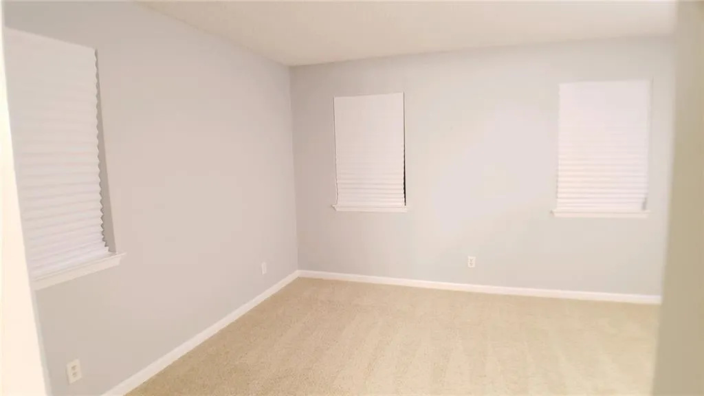 407 Barrington Hills Drive, Sandy Springs, Georgia 30350, 2 Bedrooms Bedrooms, ,2 BathroomsBathrooms,Residential,Sold,407 Barrington Hills Drive,6848377