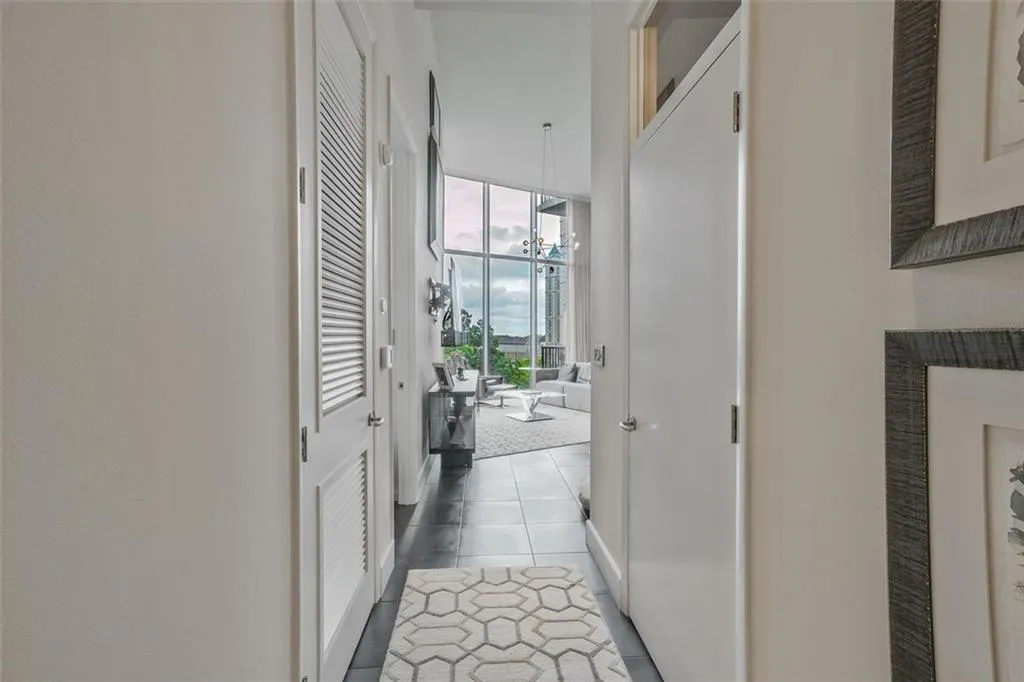 1080 Peachtree Street Ne Unit 703, Atlanta, Georgia 30309, 2 Bedrooms Bedrooms, ,2 BathroomsBathrooms,Residential,For Sale,1080 Peachtree Street Ne Unit 703,7618871