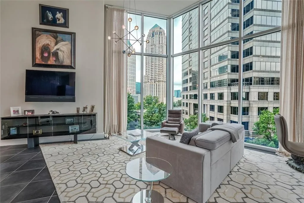 1080 Peachtree Street Ne Unit 703, Atlanta, Georgia 30309, 2 Bedrooms Bedrooms, ,2 BathroomsBathrooms,Residential,For Sale,1080 Peachtree Street Ne Unit 703,7618871