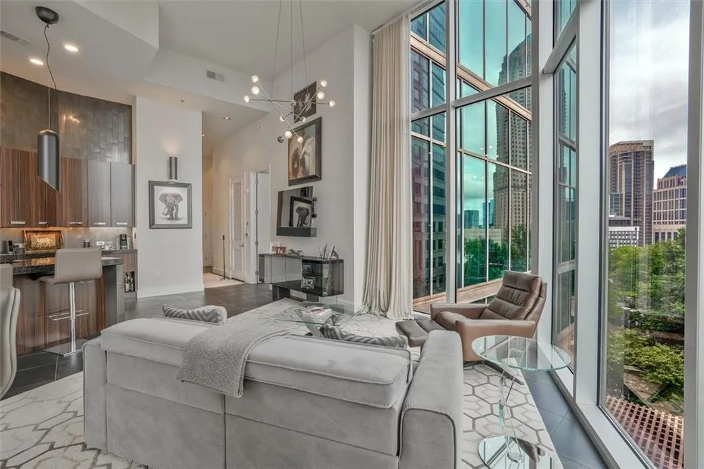 1080 Peachtree Street Ne Unit 703, Atlanta, Georgia 30309, 2 Bedrooms Bedrooms, ,2 BathroomsBathrooms,Residential,For Sale,1080 Peachtree Street Ne Unit 703,7618871