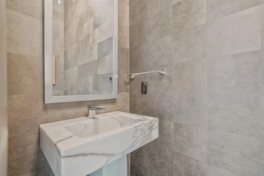 powder room