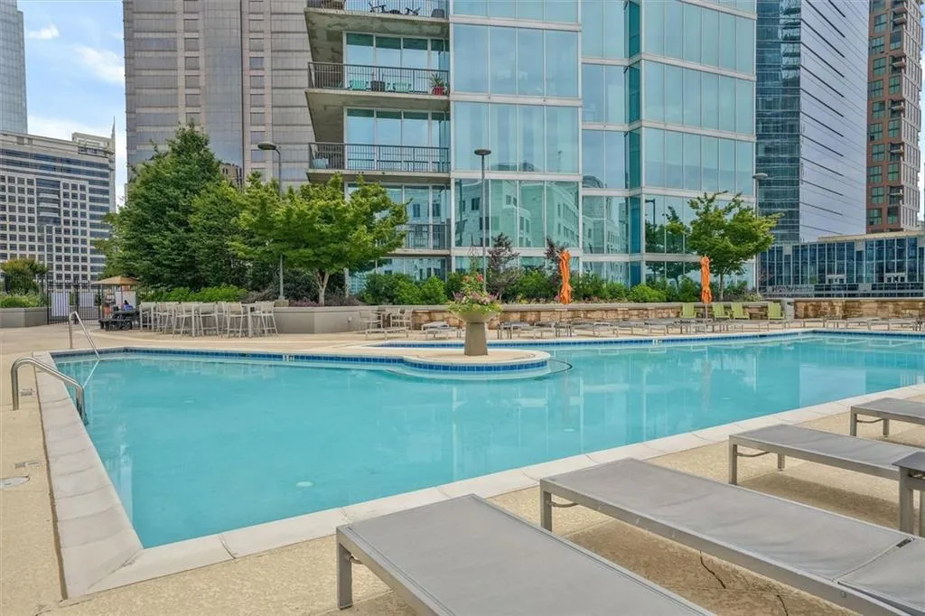 roof top pool