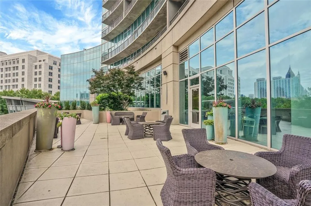 1080 Peachtree Street Ne Unit 703, Atlanta, Georgia 30309, 2 Bedrooms Bedrooms, ,2 BathroomsBathrooms,Residential,For Sale,1080 Peachtree Street Ne Unit 703,7618871