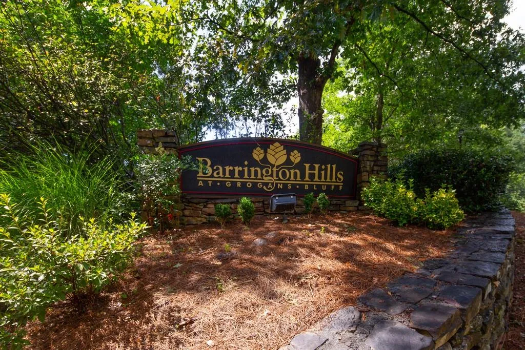106 Barrington Hills Drive, Sandy Springs, Georgia 30350, 2 Bedrooms Bedrooms, ,2 BathroomsBathrooms,Residential,Sold,106 Barrington Hills Drive,6762061