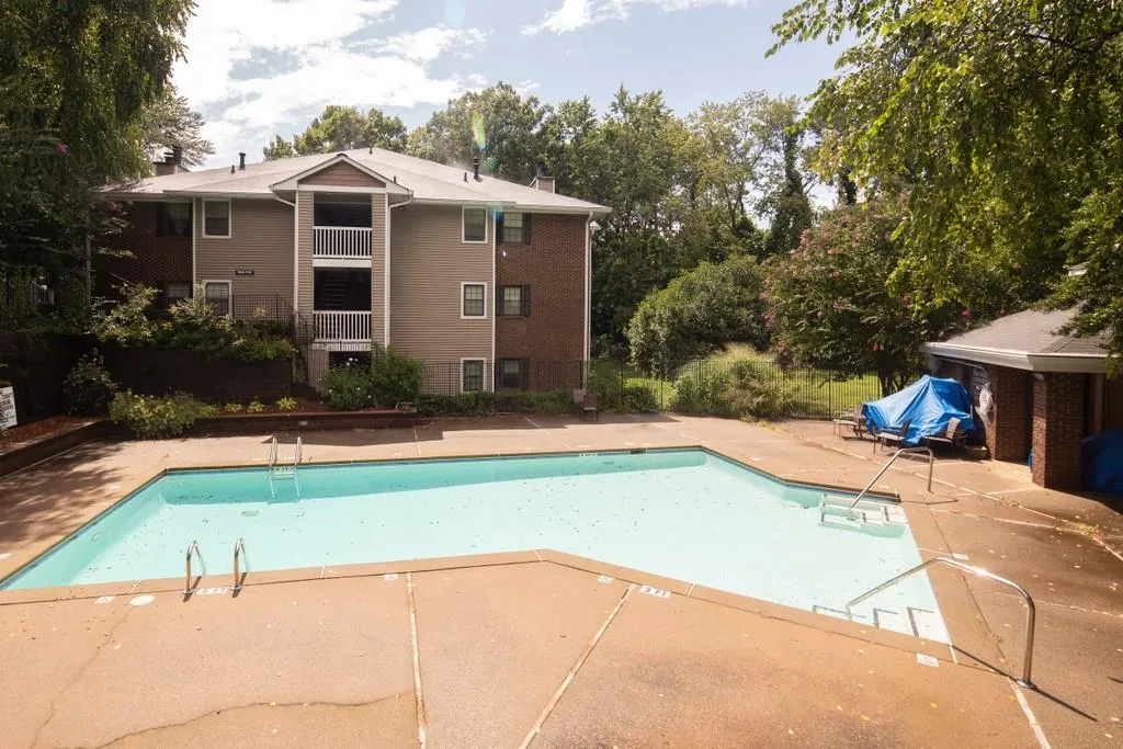 106 Barrington Hills Drive, Sandy Springs, Georgia 30350, 2 Bedrooms Bedrooms, ,2 BathroomsBathrooms,Residential,Sold,106 Barrington Hills Drive,6762061