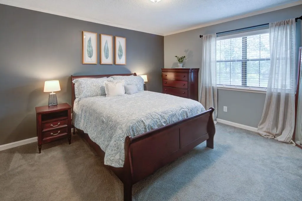 106 Barrington Hills Drive, Sandy Springs, Georgia 30350, 2 Bedrooms Bedrooms, ,2 BathroomsBathrooms,Residential,Sold,106 Barrington Hills Drive,6762061