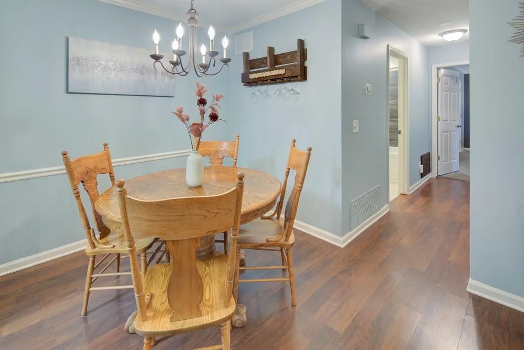 106 Barrington Hills Drive, Sandy Springs, Georgia 30350, 2 Bedrooms Bedrooms, ,2 BathroomsBathrooms,Residential,Sold,106 Barrington Hills Drive,6762061