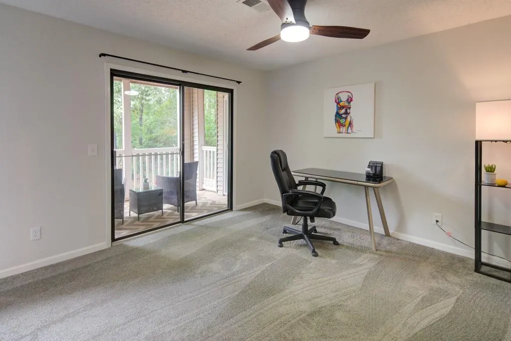 106 Barrington Hills Drive, Sandy Springs, Georgia 30350, 2 Bedrooms Bedrooms, ,2 BathroomsBathrooms,Residential,Sold,106 Barrington Hills Drive,6762061