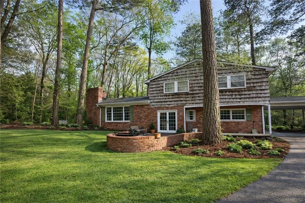 4684 Northside Drive, Atlanta, Georgia 30327, 4 Bedrooms Bedrooms, 0 ,3 BathroomsBathrooms,Land,For Sale,4684 Northside Drive,7657395