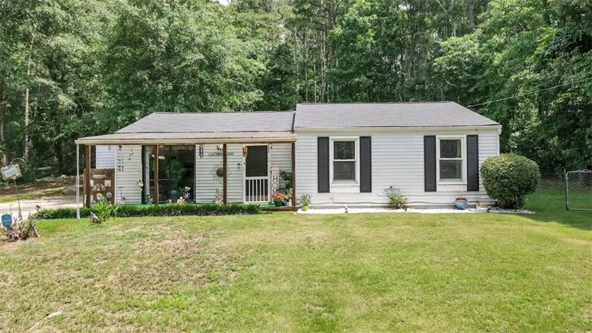 3184 Newcastle Way, Snellville, Georgia 30039