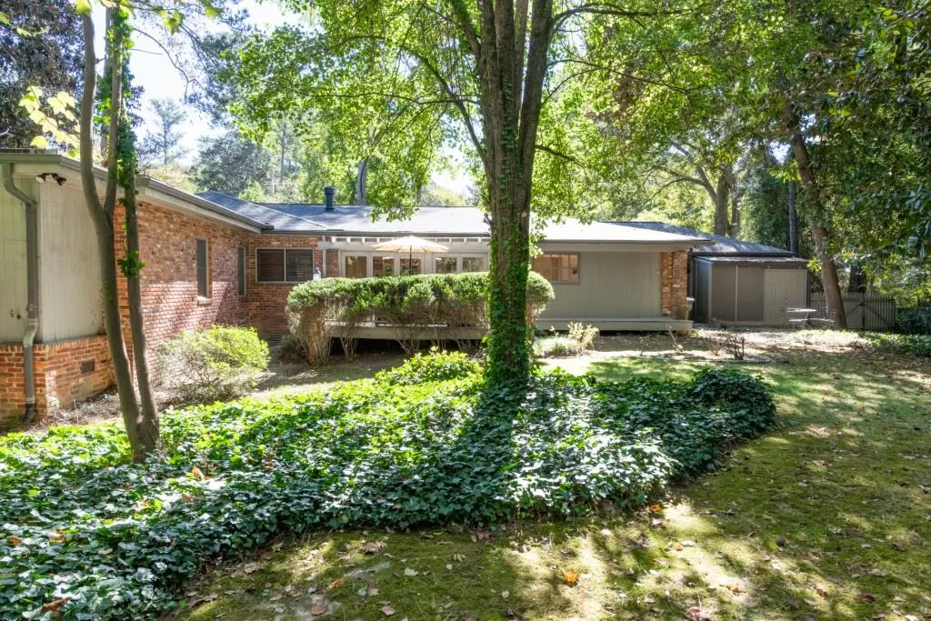 3144 E Wood Valley Road Nw, Atlanta, Georgia 30327, 3 Bedrooms Bedrooms, ,3 BathroomsBathrooms,Residential,For Sale,3144 E Wood Valley Road Nw,7670094 3144 E Wood Valley Road Nw, Atlanta, Georgia 30327, 3 Bedrooms Bedrooms, ,3 BathroomsBathrooms,Residential,For Sale,3144 E Wood Valley Road Nw,7670094