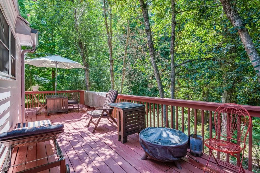 510 Calaveras Drive, Sandy Springs, Georgia 30350, 4 Bedrooms Bedrooms, ,2 BathroomsBathrooms,Residential,Sold,510 Calaveras Drive,6723477