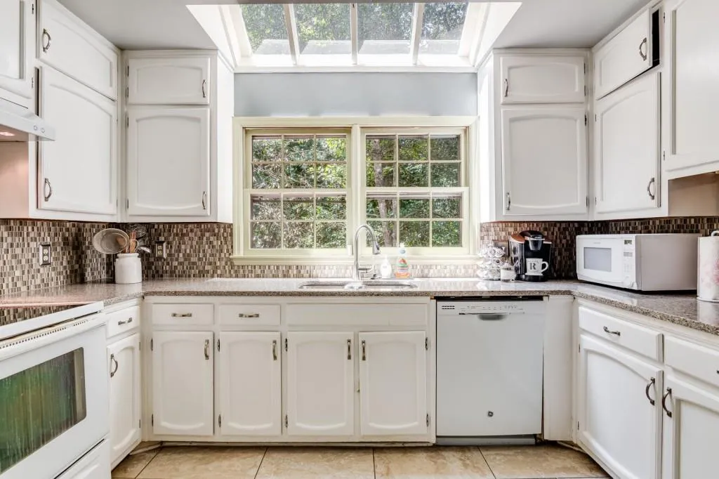 510 Calaveras Drive, Sandy Springs, Georgia 30350, 4 Bedrooms Bedrooms, ,2 BathroomsBathrooms,Residential,Sold,510 Calaveras Drive,6723477