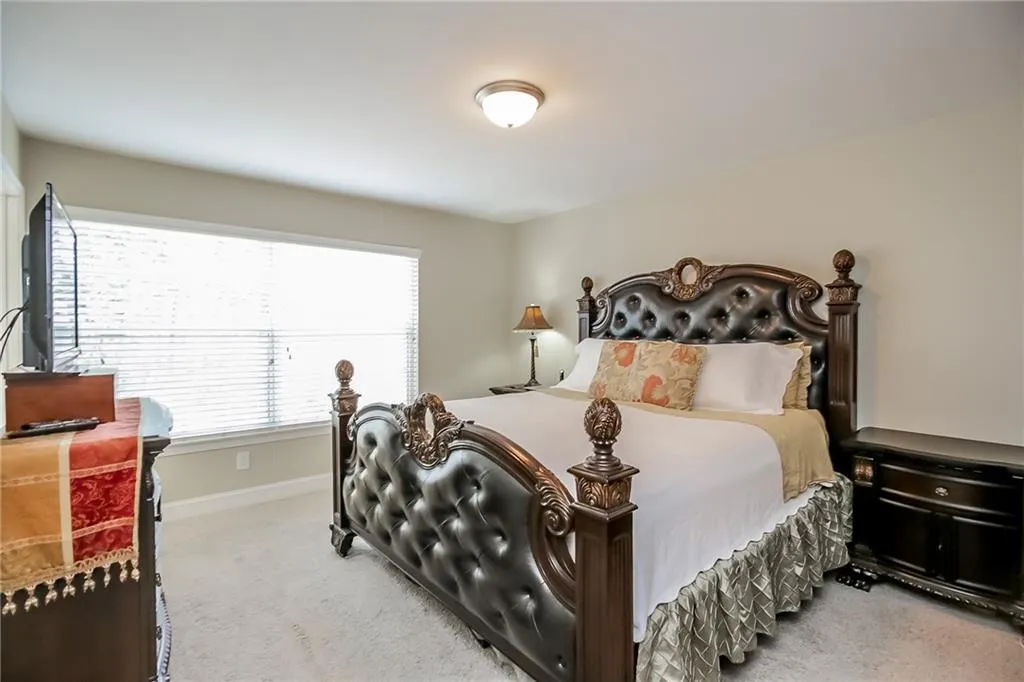 6980 Roswell Road Ne Unit A1, Atlanta, Georgia 30328, 3 Bedrooms Bedrooms, ,2 BathroomsBathrooms,Residential,Sold,6980 Roswell Road Ne Unit A1,5728471