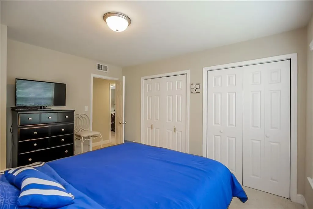 6980 Roswell Road Ne Unit A1, Atlanta, Georgia 30328, 3 Bedrooms Bedrooms, ,2 BathroomsBathrooms,Residential,Sold,6980 Roswell Road Ne Unit A1,5728471