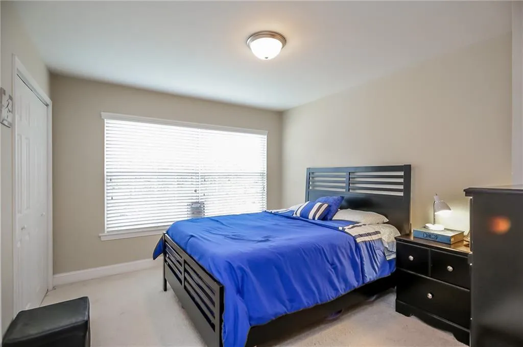 6980 Roswell Road Ne Unit A1, Atlanta, Georgia 30328, 3 Bedrooms Bedrooms, ,2 BathroomsBathrooms,Residential,Sold,6980 Roswell Road Ne Unit A1,5728471