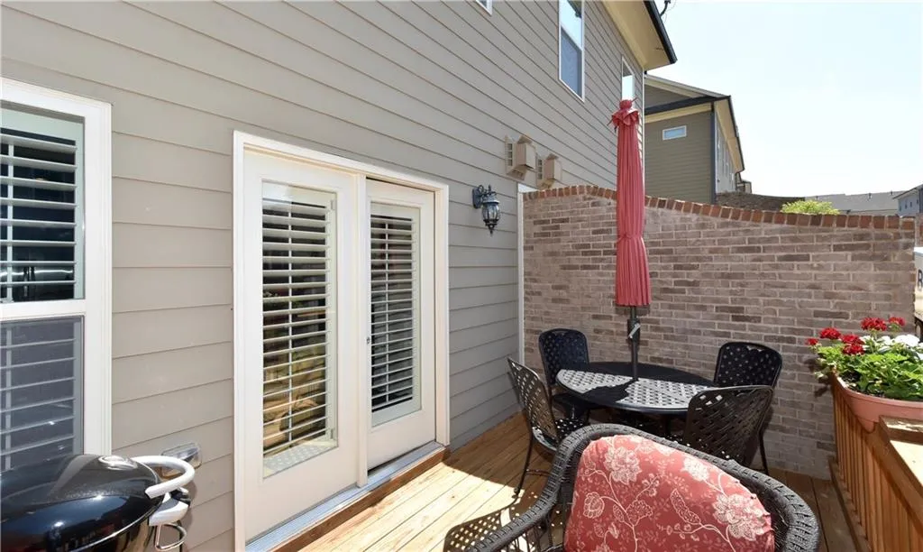 7305 Glisten Avenue, Atlanta, Georgia 30328, 3 Bedrooms Bedrooms, ,3 BathroomsBathrooms,Residential,Sold,7305 Glisten Avenue,5707174