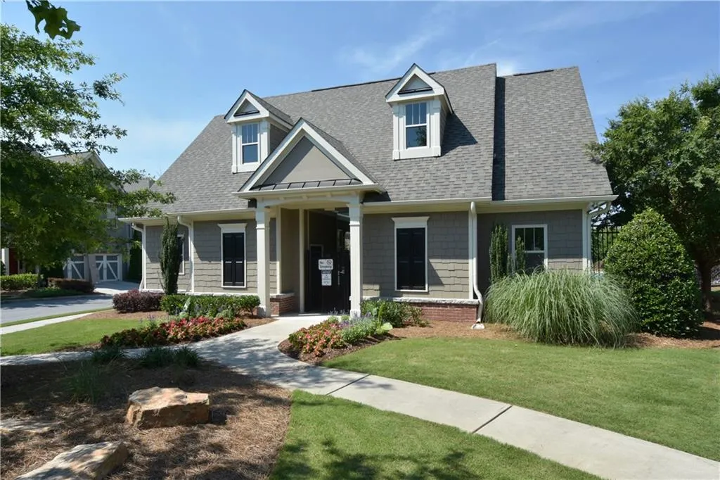 7305 Glisten Avenue, Atlanta, Georgia 30328, 3 Bedrooms Bedrooms, ,3 BathroomsBathrooms,Residential,Sold,7305 Glisten Avenue,5707174