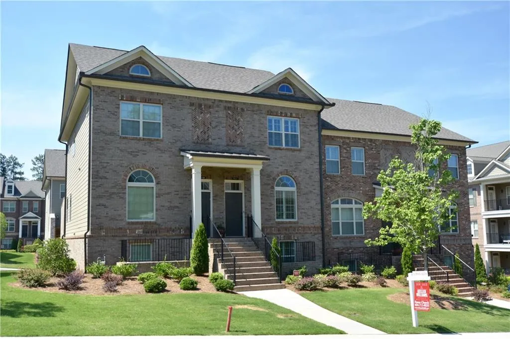 7305 Glisten Avenue, Atlanta, Georgia 30328, 3 Bedrooms Bedrooms, ,3 BathroomsBathrooms,Residential,Sold,7305 Glisten Avenue,5707174