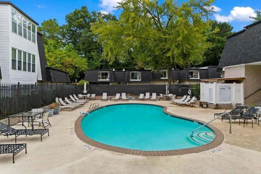 5490 Chemin De Vie, Sandy Springs, Georgia 30342, 3 Bedrooms Bedrooms, ,2 BathroomsBathrooms,Residential,For Sale,5490 Chemin De Vie,7592281