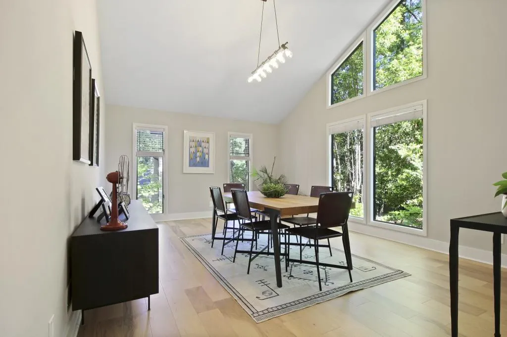 980 Riverside Trace, Sandy Springs, Georgia 30328, 4 Bedrooms Bedrooms, ,3 BathroomsBathrooms,Residential,Sold,980 Riverside Trace,7415175 980 Riverside Trace, Sandy Springs, Georgia 30328, 4 Bedrooms Bedrooms, ,3 BathroomsBathrooms,Residential,Sold,980 Riverside Trace,7415175