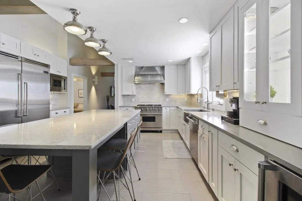 980 Riverside Trace, Sandy Springs, Georgia 30328, 4 Bedrooms Bedrooms, ,3 BathroomsBathrooms,Residential,Sold,980 Riverside Trace,7415175 980 Riverside Trace, Sandy Springs, Georgia 30328, 4 Bedrooms Bedrooms, ,3 BathroomsBathrooms,Residential,Sold,980 Riverside Trace,7415175