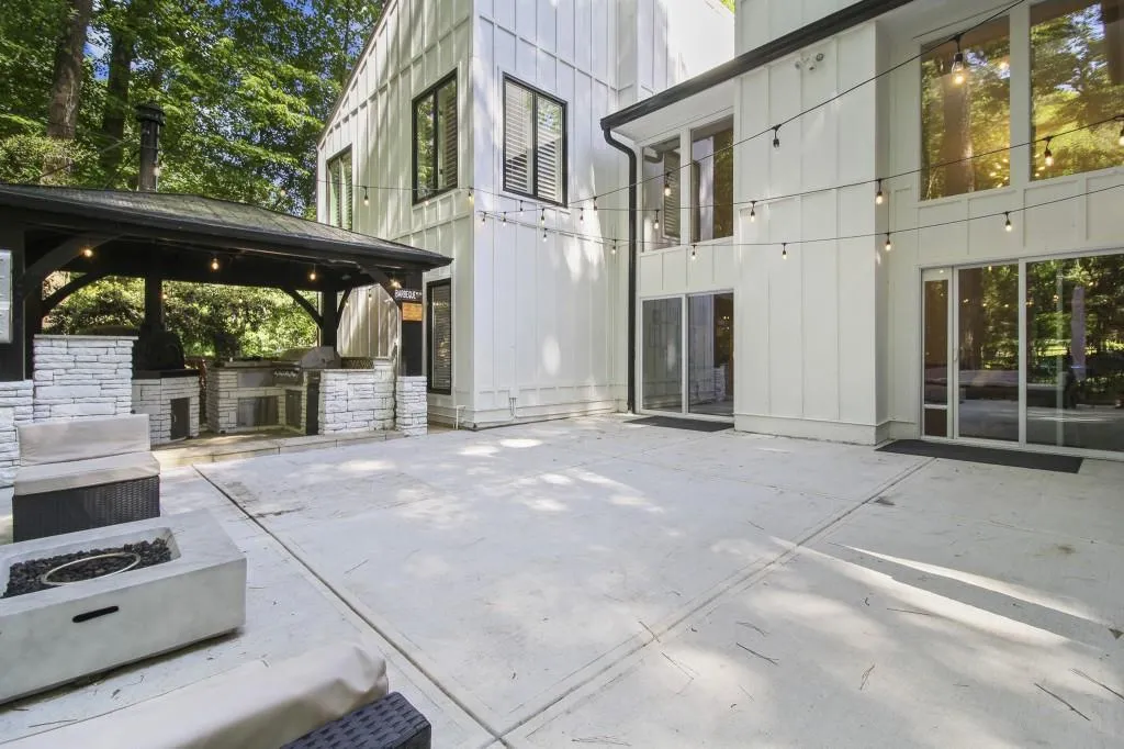 980 Riverside Trace, Sandy Springs, Georgia 30328, 4 Bedrooms Bedrooms, ,3 BathroomsBathrooms,Residential,Sold,980 Riverside Trace,7415175 980 Riverside Trace, Sandy Springs, Georgia 30328, 4 Bedrooms Bedrooms, ,3 BathroomsBathrooms,Residential,Sold,980 Riverside Trace,7415175