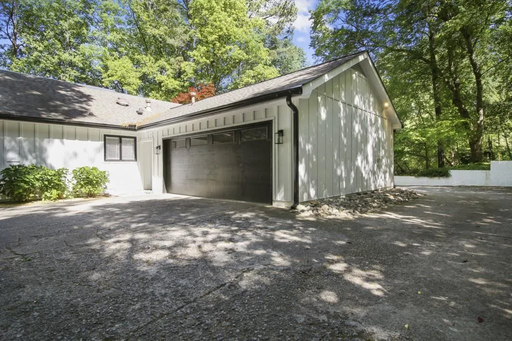 980 Riverside Trace, Sandy Springs, Georgia 30328, 4 Bedrooms Bedrooms, ,3 BathroomsBathrooms,Residential,Sold,980 Riverside Trace,7415175 980 Riverside Trace, Sandy Springs, Georgia 30328, 4 Bedrooms Bedrooms, ,3 BathroomsBathrooms,Residential,Sold,980 Riverside Trace,7415175