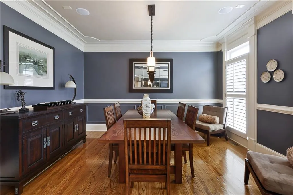 7981 Magnolia Square, Sandy Springs, Georgia 30350, 4 Bedrooms Bedrooms, ,3 BathroomsBathrooms,Residential,Sold,7981 Magnolia Square,6776256