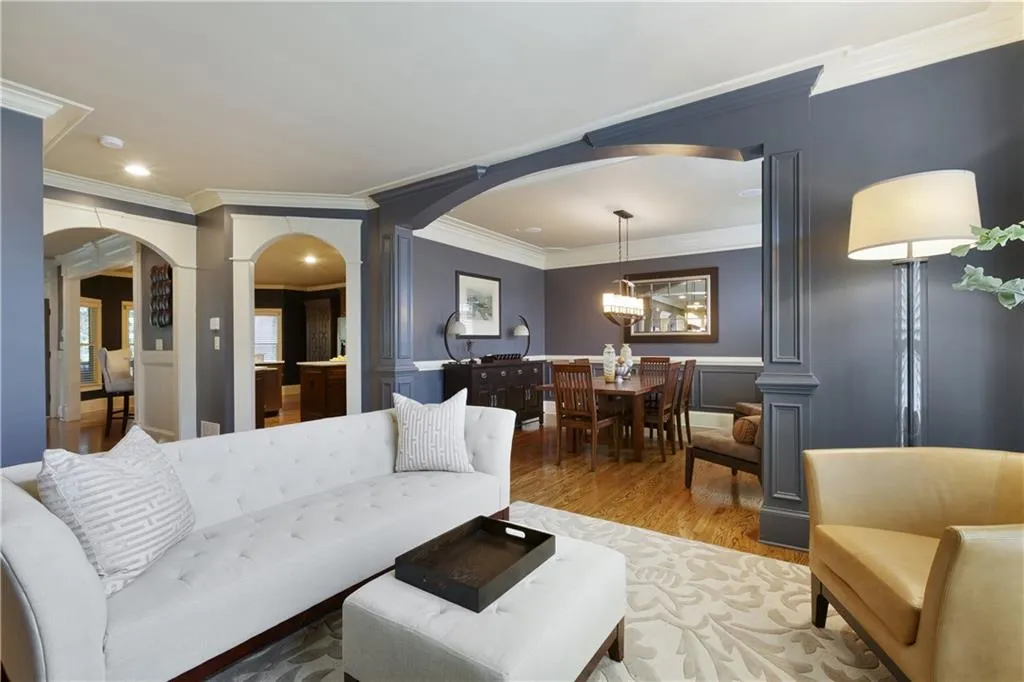 7981 Magnolia Square, Sandy Springs, Georgia 30350, 4 Bedrooms Bedrooms, ,3 BathroomsBathrooms,Residential,Sold,7981 Magnolia Square,6776256