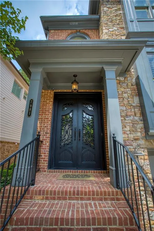 7981 Magnolia Square, Sandy Springs, Georgia 30350, 4 Bedrooms Bedrooms, ,3 BathroomsBathrooms,Residential,Sold,7981 Magnolia Square,6776256