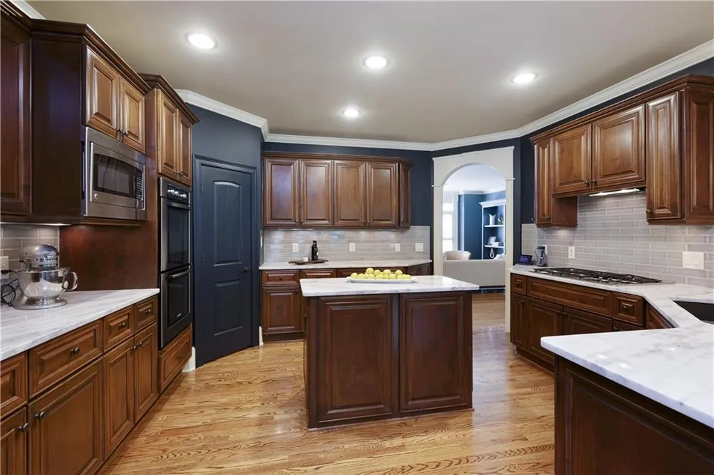 7981 Magnolia Square, Sandy Springs, Georgia 30350, 4 Bedrooms Bedrooms, ,3 BathroomsBathrooms,Residential,Sold,7981 Magnolia Square,6776256