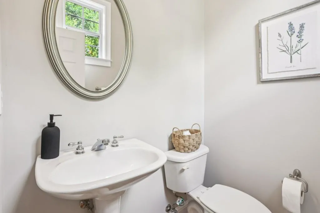3048 Woodwalk Drive Se Unit 14, Atlanta, Georgia 30339, 4 Bedrooms Bedrooms, ,3 BathroomsBathrooms,Residential,For Sale,3048 Woodwalk Drive Se Unit 14,7647984