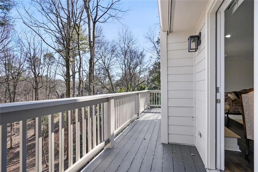 5045 Riverview Road, Atlanta, Georgia 30327, 5 Bedrooms Bedrooms, ,3 BathroomsBathrooms,Residential,Sold,5045 Riverview Road,7001720