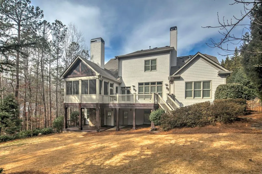 205 Skyridge Drive, Sandy Springs, Georgia 30350, 6 Bedrooms Bedrooms, ,5 BathroomsBathrooms,Residential,Sold,205 Skyridge Drive,5955205