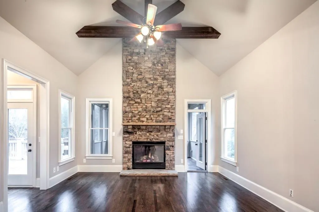 205 Skyridge Drive, Sandy Springs, Georgia 30350, 6 Bedrooms Bedrooms, ,5 BathroomsBathrooms,Residential,Sold,205 Skyridge Drive,5955205