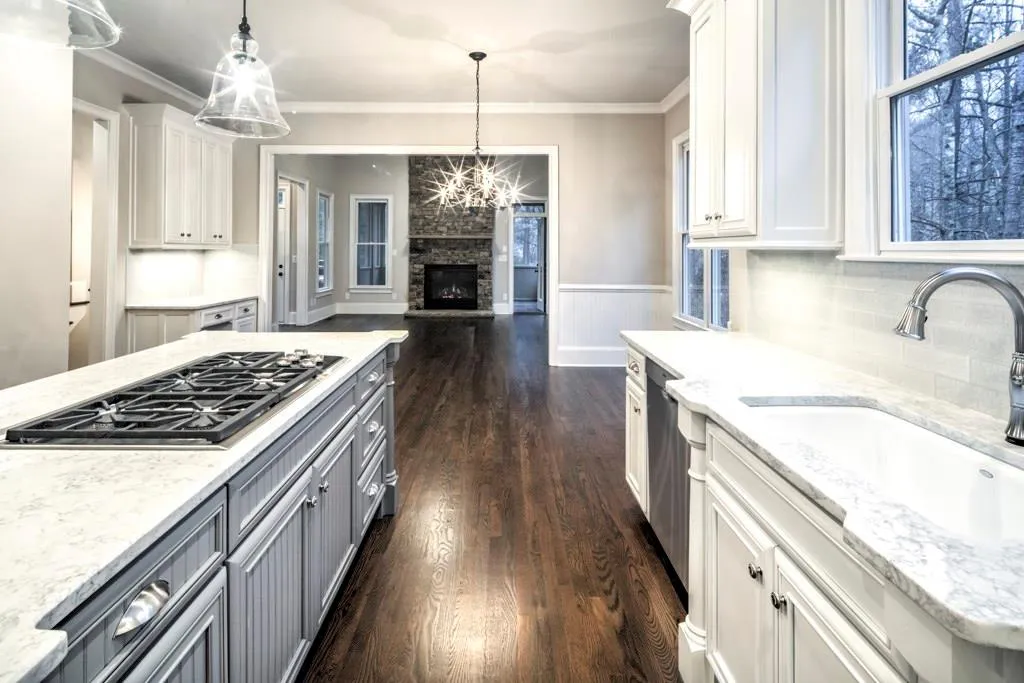 205 Skyridge Drive, Sandy Springs, Georgia 30350, 6 Bedrooms Bedrooms, ,5 BathroomsBathrooms,Residential,Sold,205 Skyridge Drive,5955205