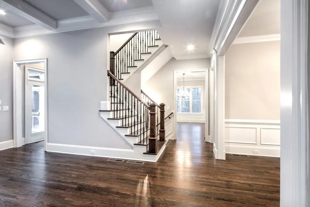 205 Skyridge Drive, Sandy Springs, Georgia 30350, 6 Bedrooms Bedrooms, ,5 BathroomsBathrooms,Residential,Sold,205 Skyridge Drive,5955205