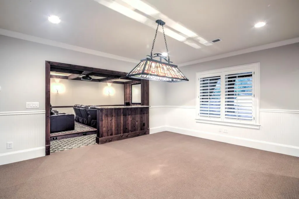 205 Skyridge Drive, Sandy Springs, Georgia 30350, 6 Bedrooms Bedrooms, ,5 BathroomsBathrooms,Residential,Sold,205 Skyridge Drive,5955205