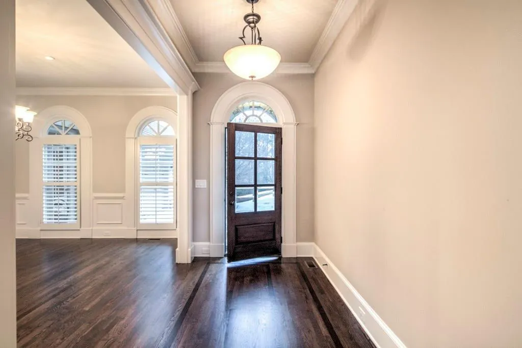 205 Skyridge Drive, Sandy Springs, Georgia 30350, 6 Bedrooms Bedrooms, ,5 BathroomsBathrooms,Residential,Sold,205 Skyridge Drive,5955205