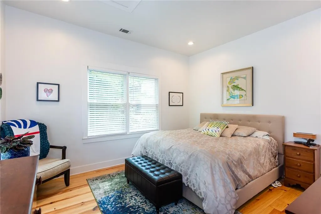 Third bedroom.