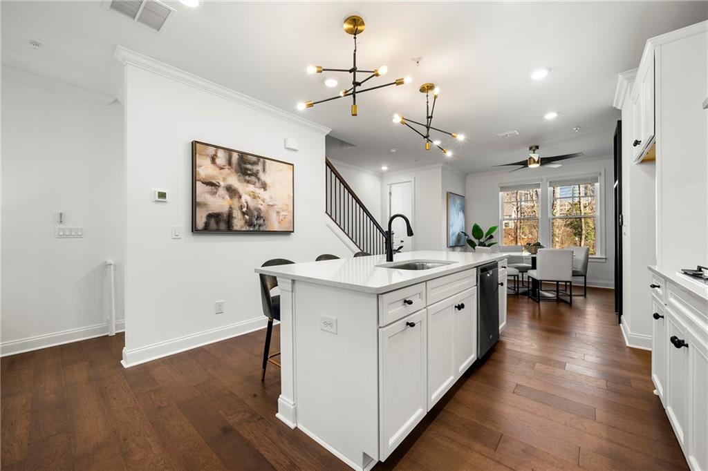 6531 Beacon Drive, Atlanta, Georgia 30328, 3 Bedrooms Bedrooms, ,3 BathroomsBathrooms,Residential,Sold,6531 Beacon Drive,7342625