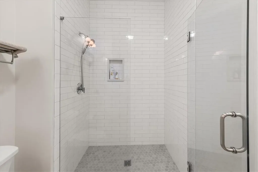 3621 Vinings Slope Se Unit 1432, Atlanta, Georgia 30339, 2 Bedrooms Bedrooms, ,2 BathroomsBathrooms,Residential,For Sale,3621 Vinings Slope Se Unit 1432,7629699