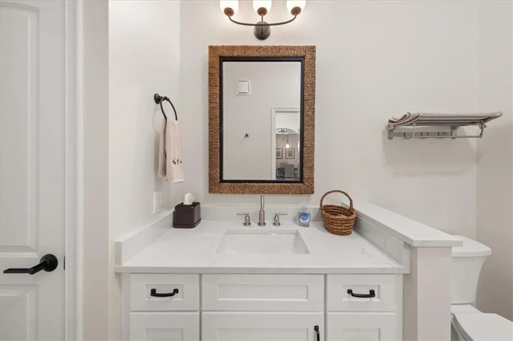 3621 Vinings Slope Se Unit 1432, Atlanta, Georgia 30339, 2 Bedrooms Bedrooms, ,2 BathroomsBathrooms,Residential,For Sale,3621 Vinings Slope Se Unit 1432,7629699