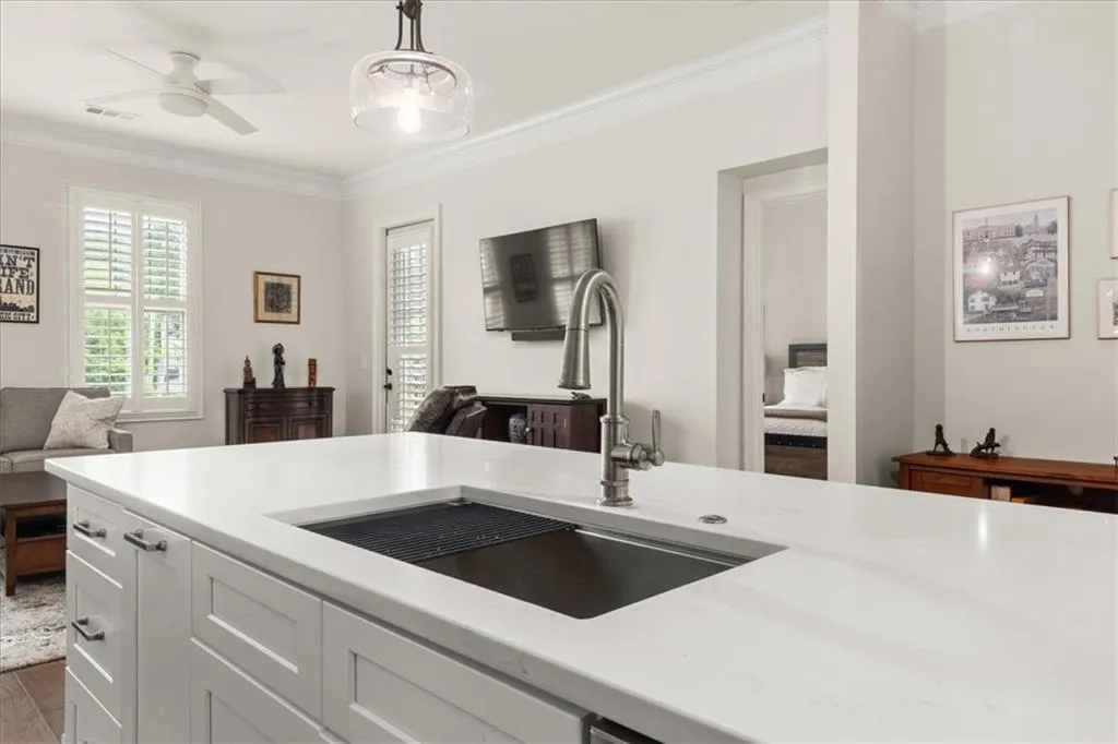 3621 Vinings Slope Se Unit 1432, Atlanta, Georgia 30339, 2 Bedrooms Bedrooms, ,2 BathroomsBathrooms,Residential,For Sale,3621 Vinings Slope Se Unit 1432,7629699